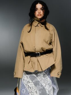 Short trenchcoat